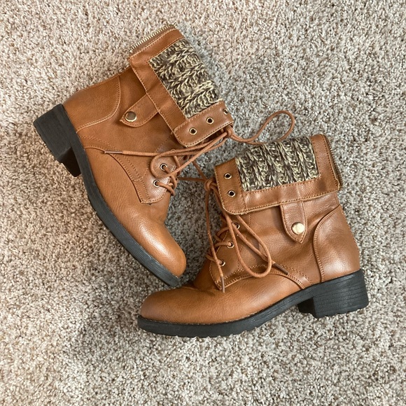 Brown boots - Picture 9 of 12